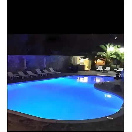 아파트 Ilias Voula