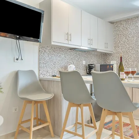 Ilias Voula Apartment *