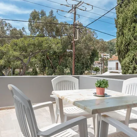 아파트 Ilias Voula *