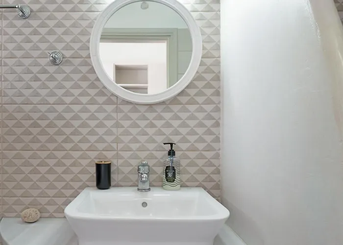 Ilias Voula Apartament *