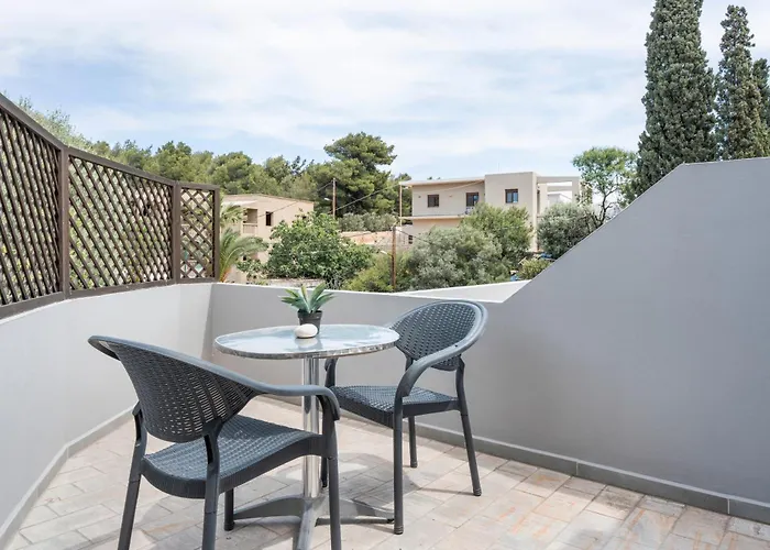 Apartament Ilias Voula *