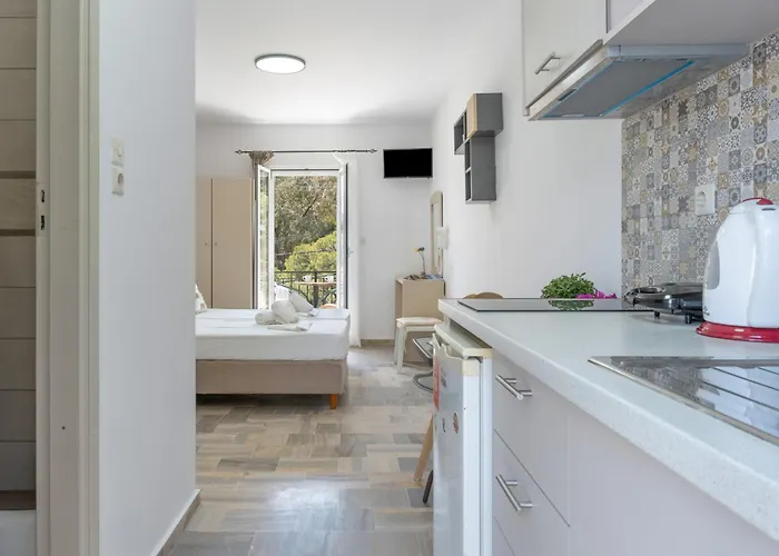 Ilias Voula Apartament *