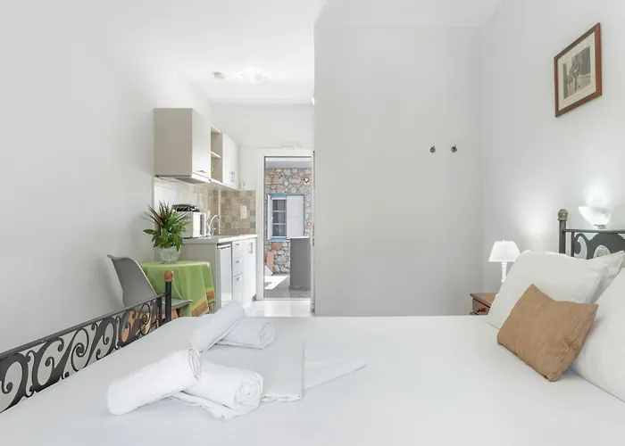 Ilias Voula Apartament *