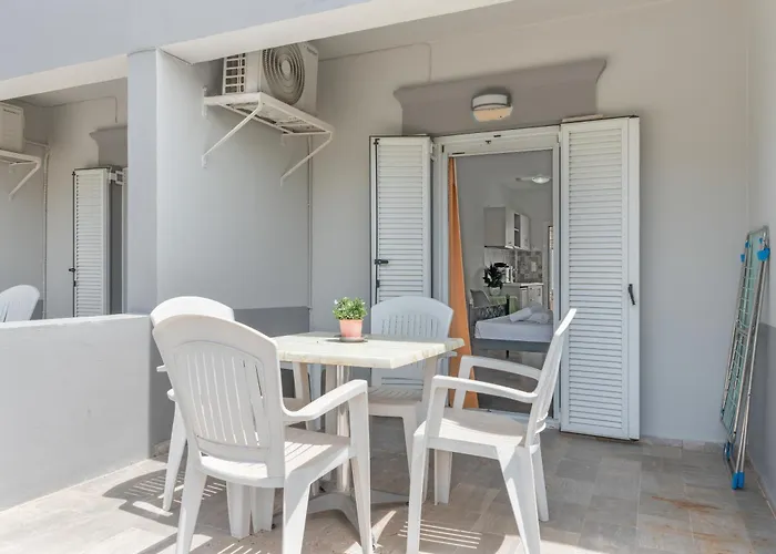 Ilias Voula アパート