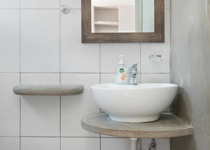 Ilias Voula Apartament *